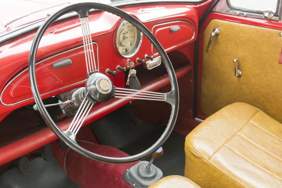 Интерьер Morris Minor 1000 Tourer 1956 года  (фото 13 из 14)